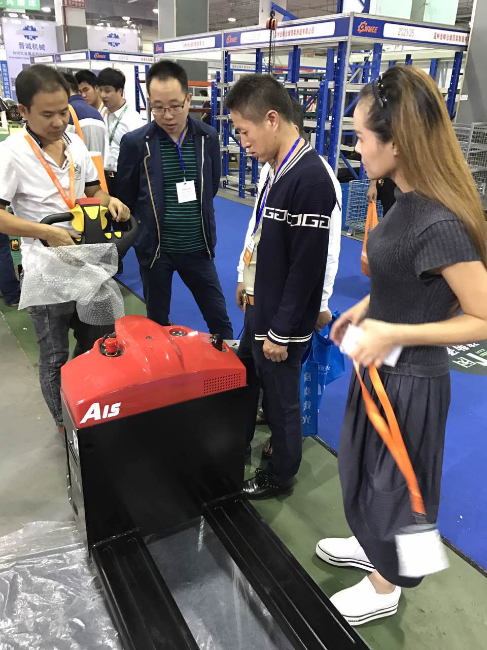 杭叉集團(tuán)參展第十一屆溫州（中國）機(jī)械設(shè)備展覽會(huì)