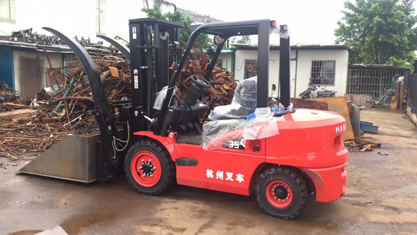 3.5噸內(nèi)燃叉車X系列-實拍圖，反牙帶爪