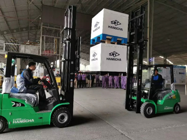叉車出租，就選杭叉！全型號叉車租賃，價(jià)格合理！