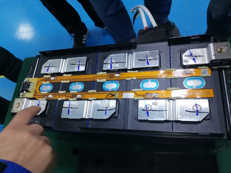 電動(dòng)叉車電池哪家好？杭叉教你選！