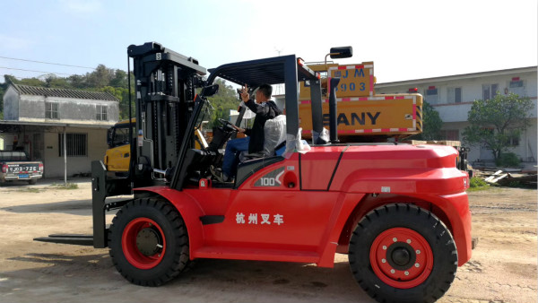 企業(yè)廠區(qū)安全，叉車限速很重要！