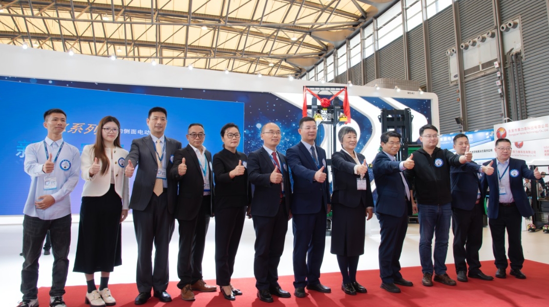 全電時代 杭叉領(lǐng)航——杭叉“群星”閃耀2024上海CeMAT